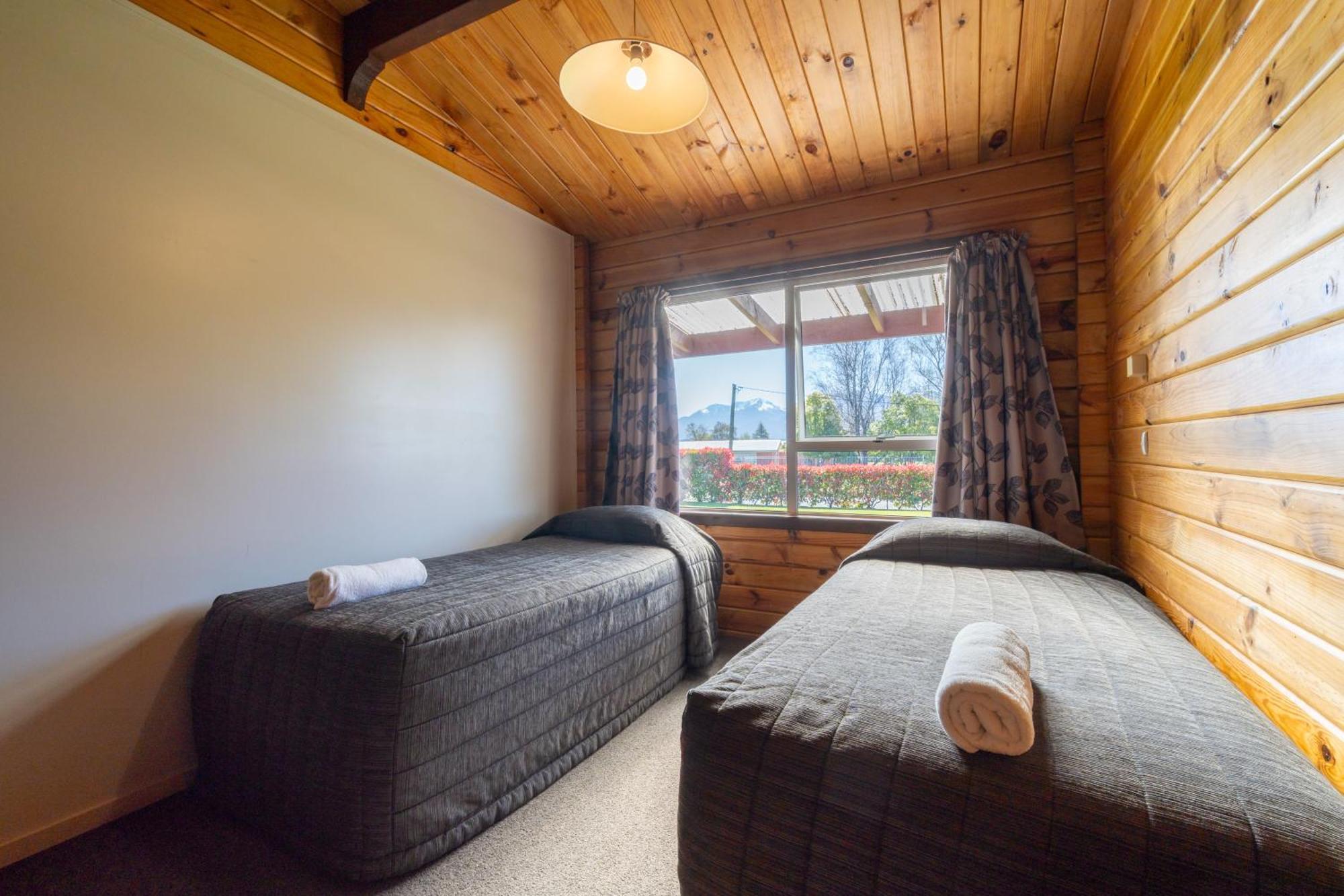 Te Anau Top 10 Holiday Park&Motels Buitenkant foto