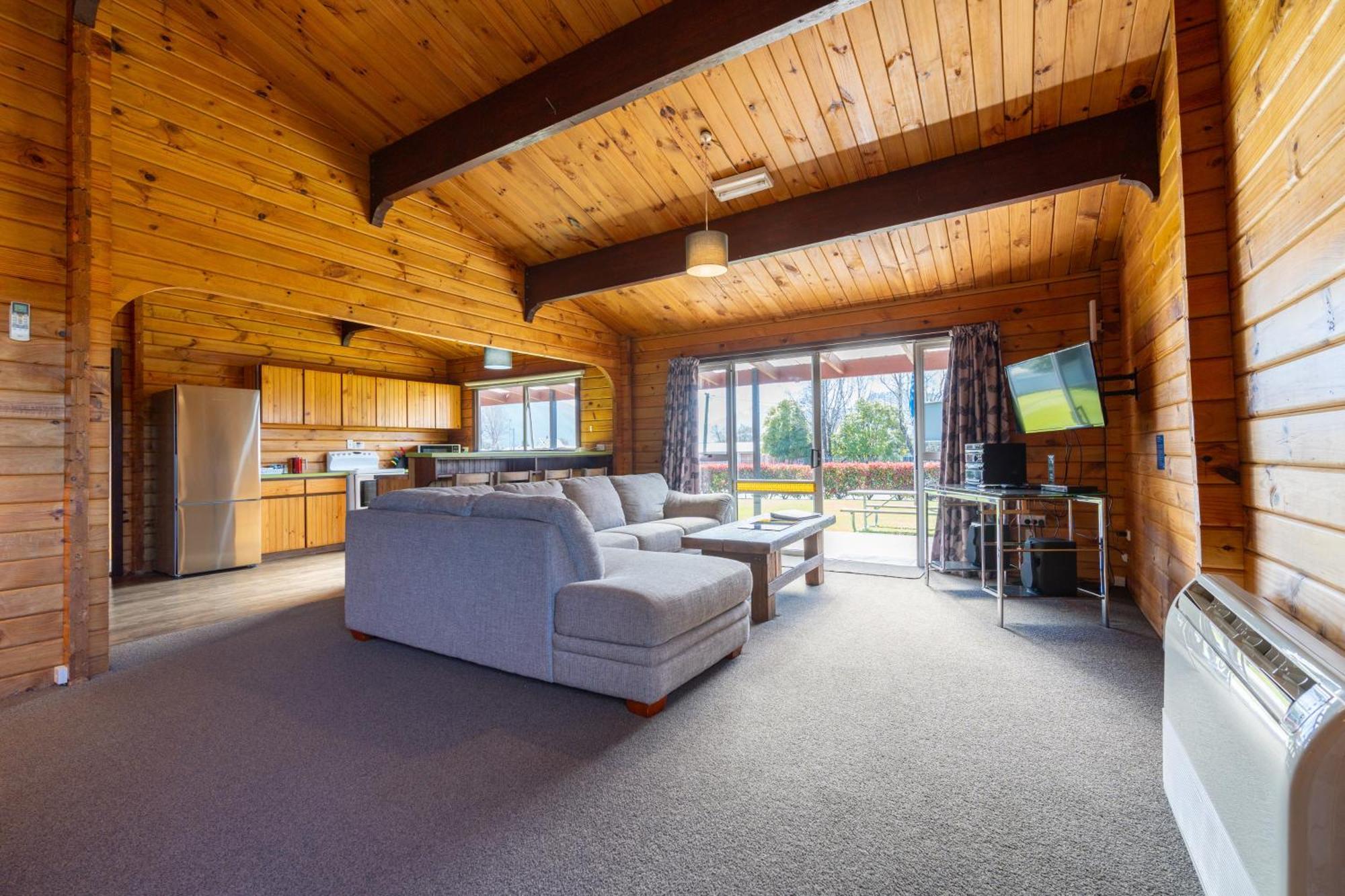 Te Anau Top 10 Holiday Park&Motels Buitenkant foto