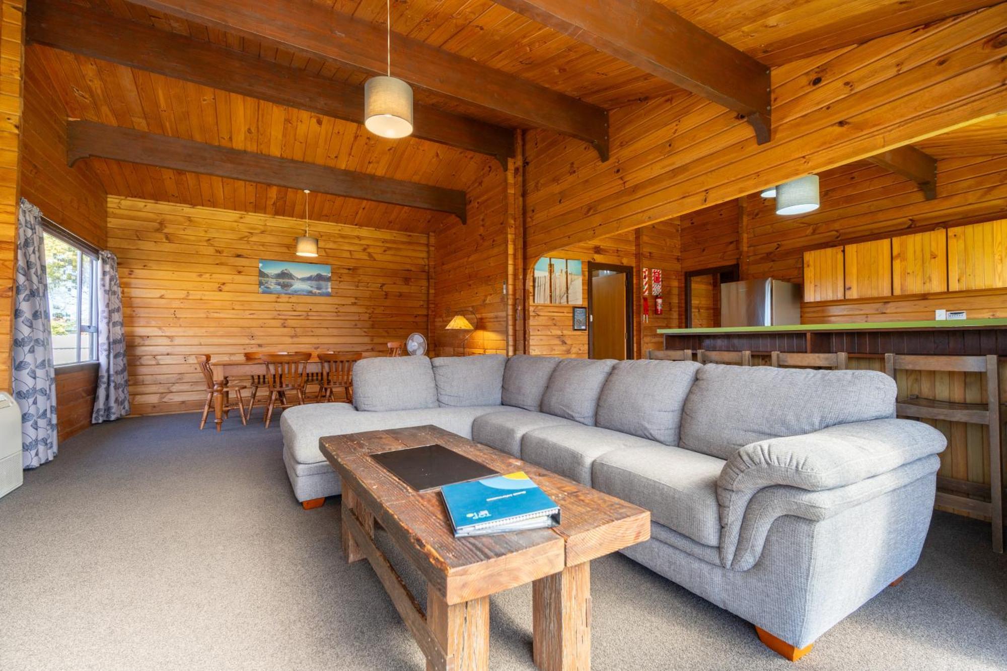 Te Anau Top 10 Holiday Park&Motels Buitenkant foto