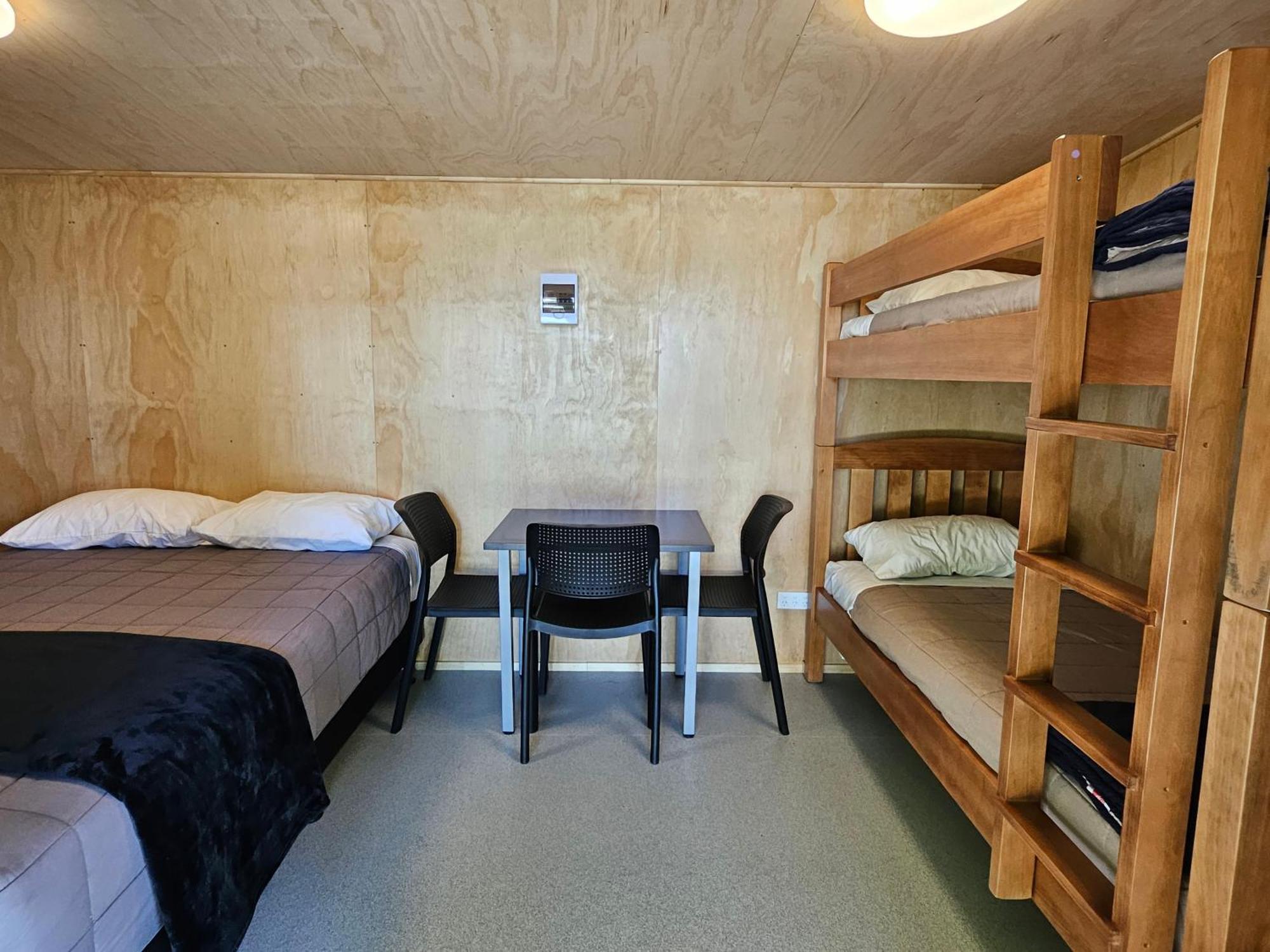 Te Anau Top 10 Holiday Park&Motels Buitenkant foto