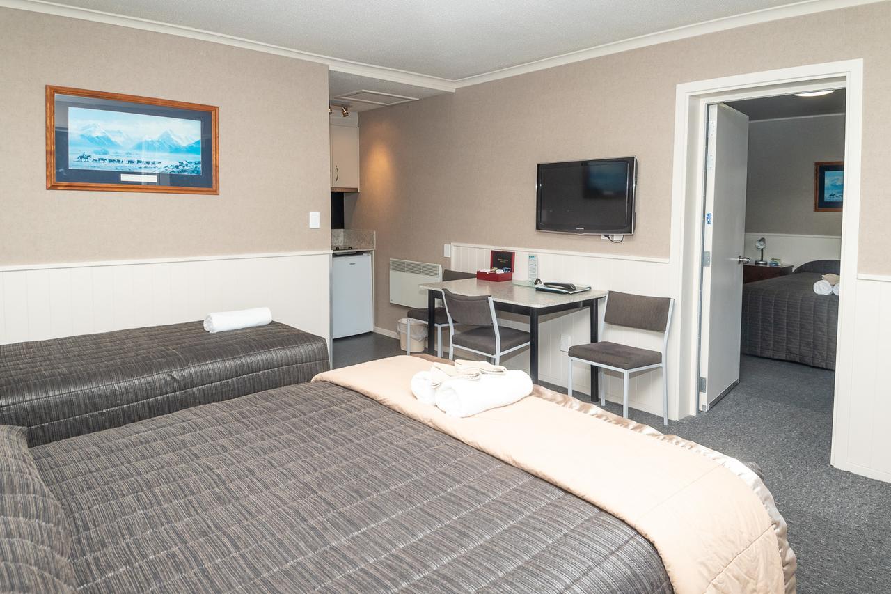 Te Anau Top 10 Holiday Park&Motels Buitenkant foto