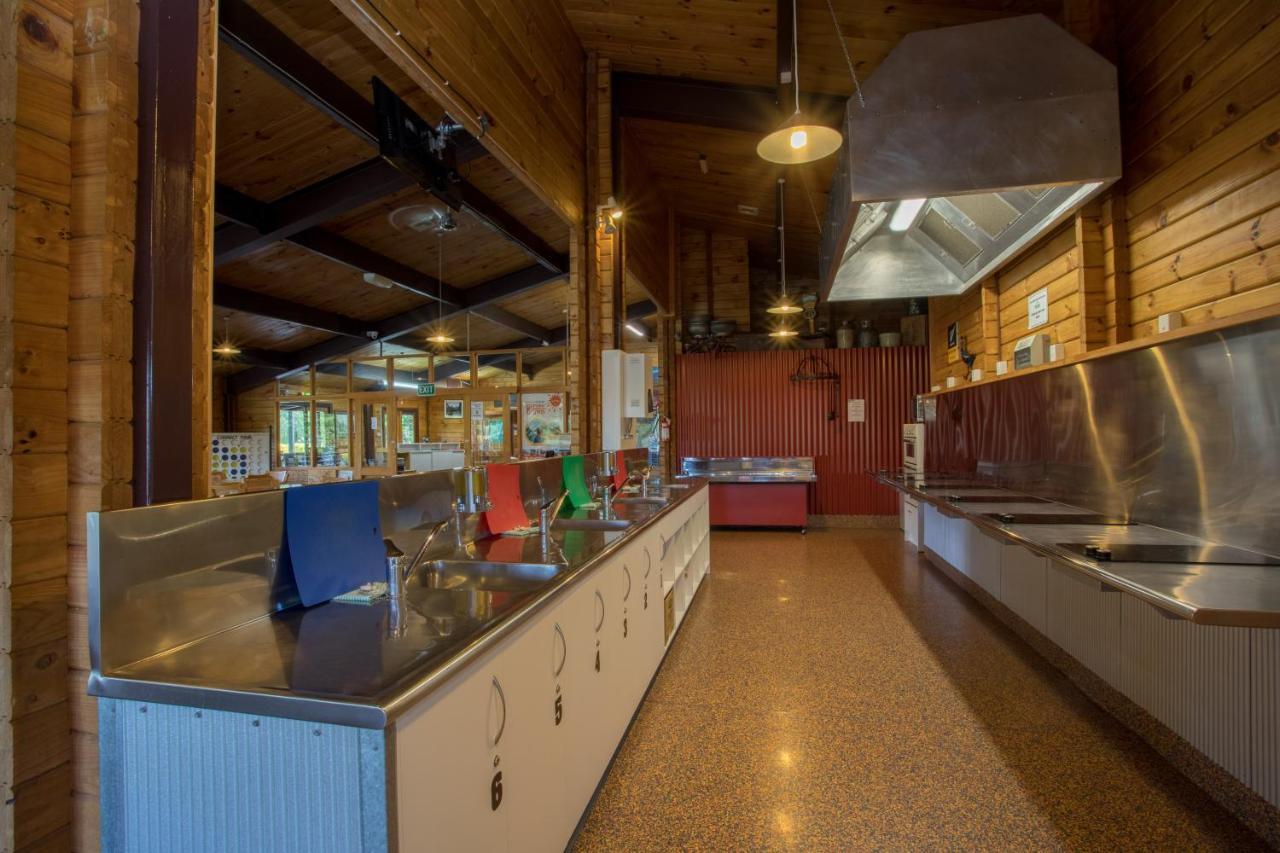 Te Anau Top 10 Holiday Park&Motels Buitenkant foto