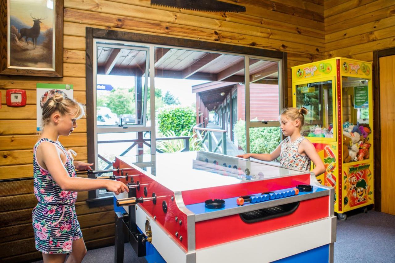 Te Anau Top 10 Holiday Park&Motels Buitenkant foto