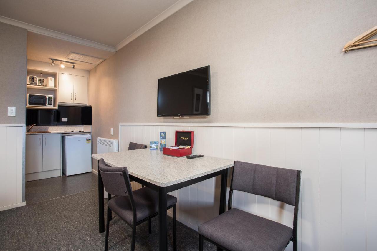 Te Anau Top 10 Holiday Park&Motels Buitenkant foto